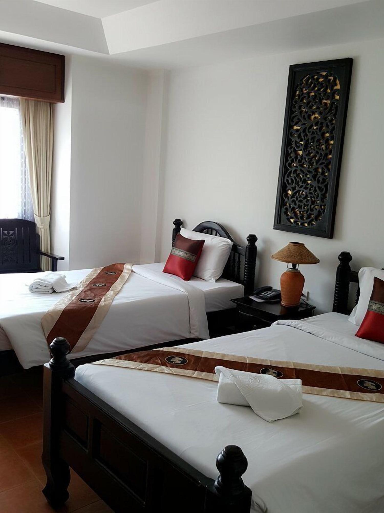 Wangburapa Grand Hotel Chiang Mai Zewnętrze zdjęcie