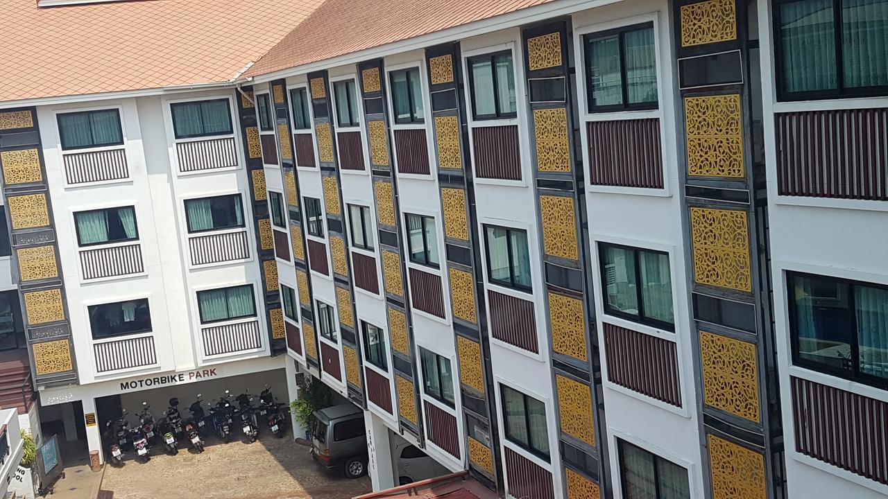 Wangburapa Grand Hotel Chiang Mai Zewnętrze zdjęcie