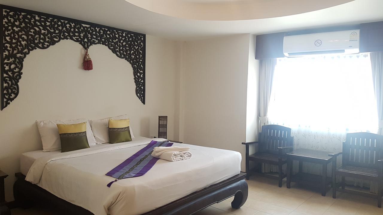 Wangburapa Grand Hotel Chiang Mai Zewnętrze zdjęcie