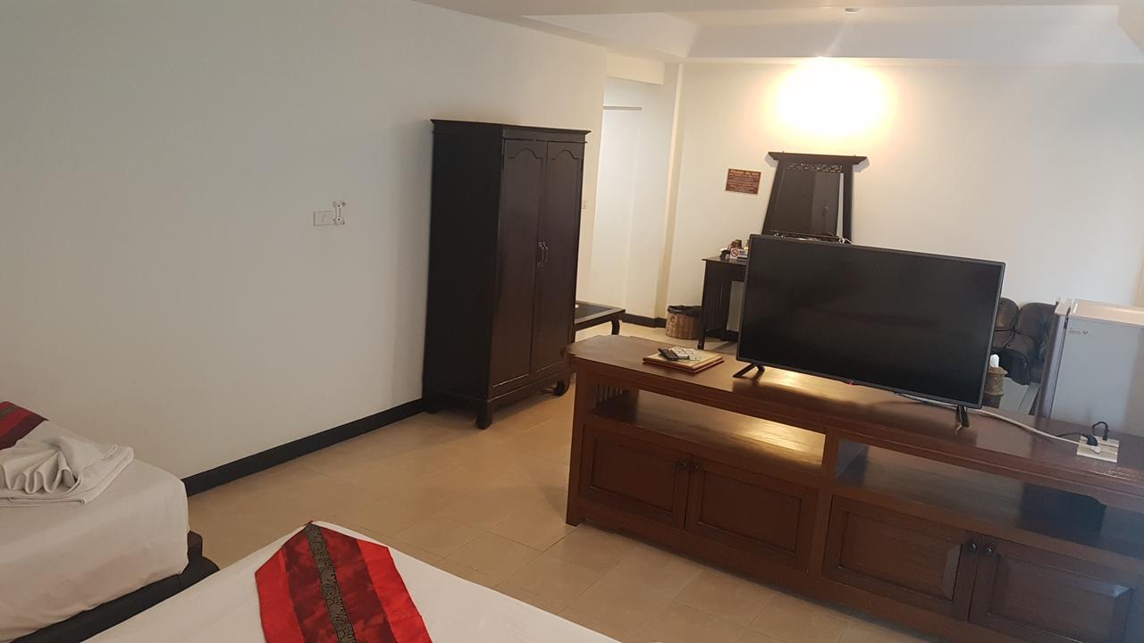 Wangburapa Grand Hotel Chiang Mai Zewnętrze zdjęcie