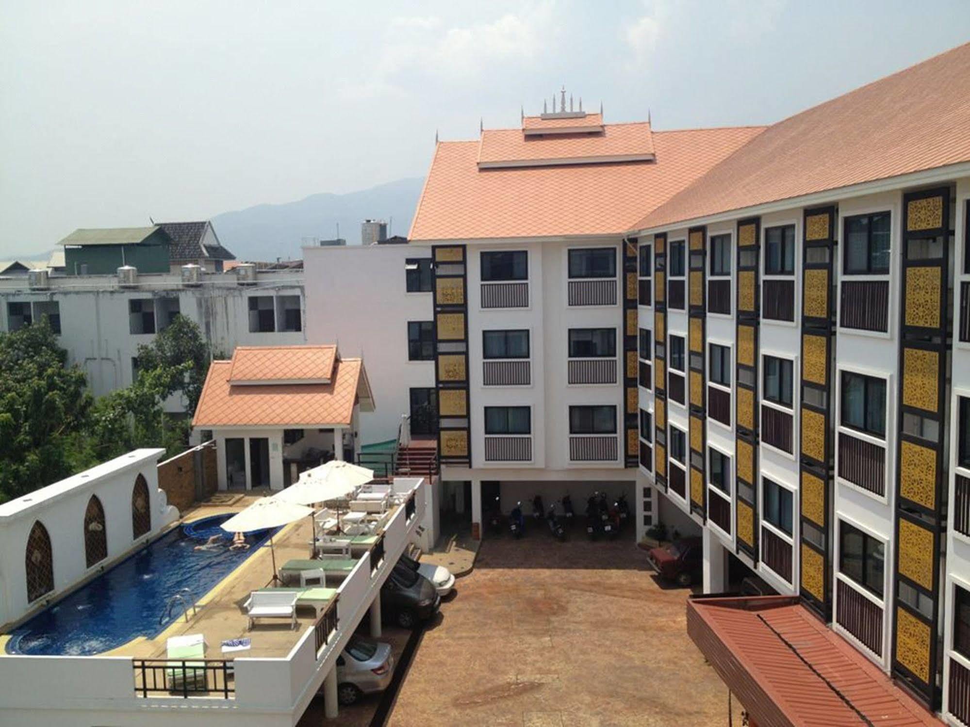 Wangburapa Grand Hotel Chiang Mai Zewnętrze zdjęcie